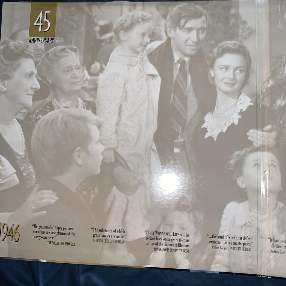 It's a Wonderful Life 45th Anniversary Collector's Edition Laserdisc laser video - Image 2 of 4