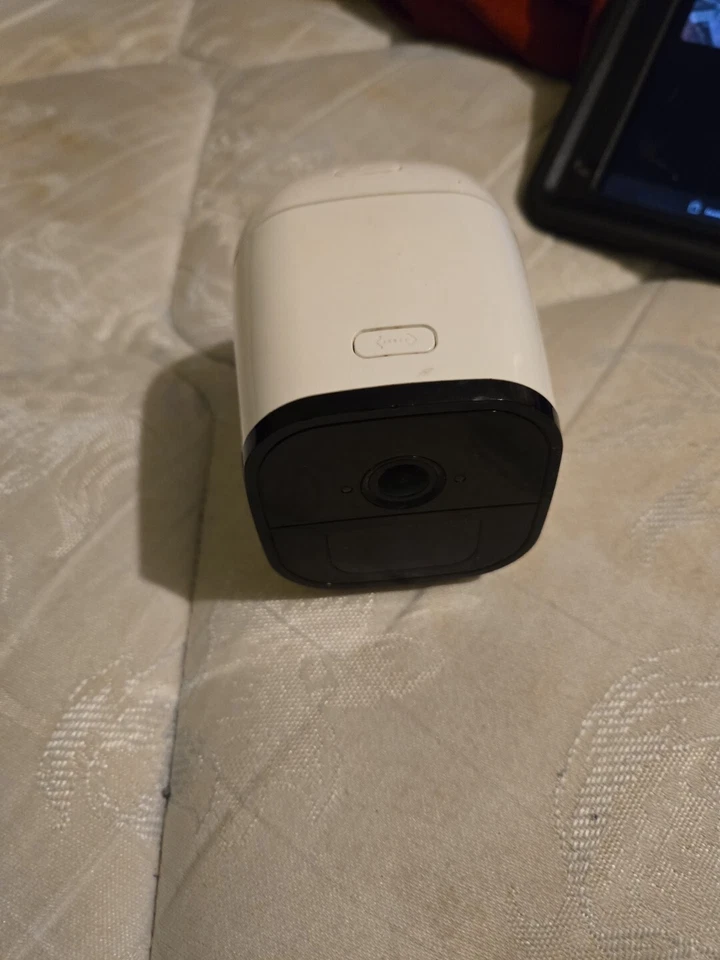 DEFECTIVE Arlo Go Mobile HD Security CAMERA ONLY VML4030 for AT&T -  NO POWER - Image 2 of 4
