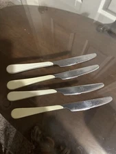 Set Of 4 WF Stainless Steel Steak Knives Vintage From Thailand Cream