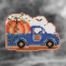 Mill Hill Autumn Harvest Pumpkin Delivery Counted Glass Bead Kit with Treasure