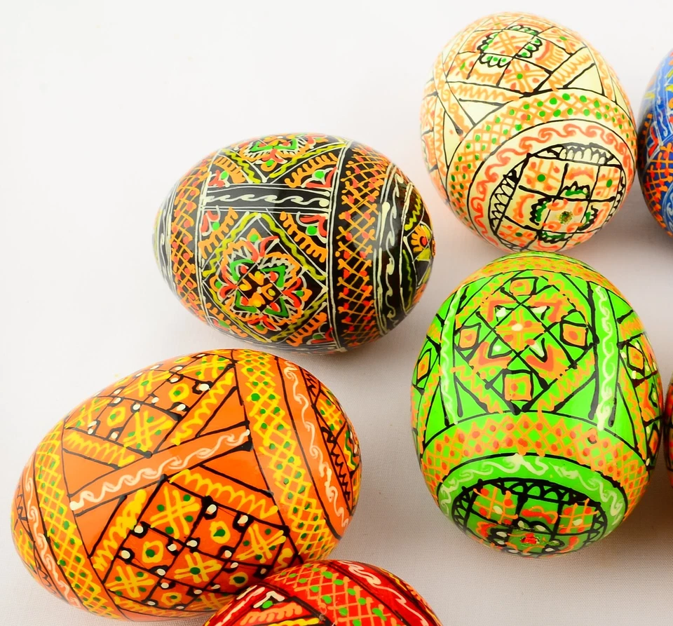 12  Wooden Ukrainian Lemko Pysanky Pysanka Easter Painted Eggs. - Image 3 of 4