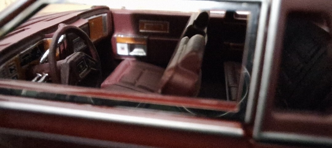 Cadillac Fleetwood Brougham Coupe 1984 Red 1:43 Stamp Models