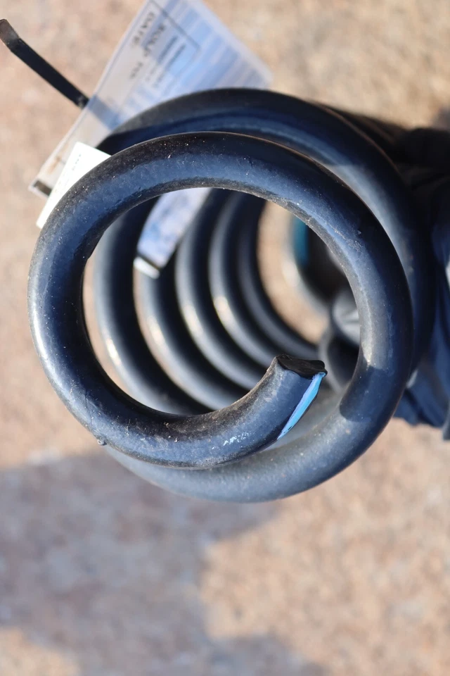 2021-2022 FORD BRONCO SPORT 4X4 REAR RIGHT SIDE SUSPENSION COIL SPRING OEM - Image 2 of 4