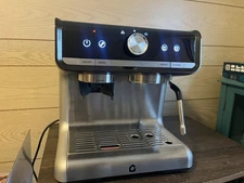 Espresso Machine With A Grinder, BrushedStainless Steel With Milk Forther￼￼