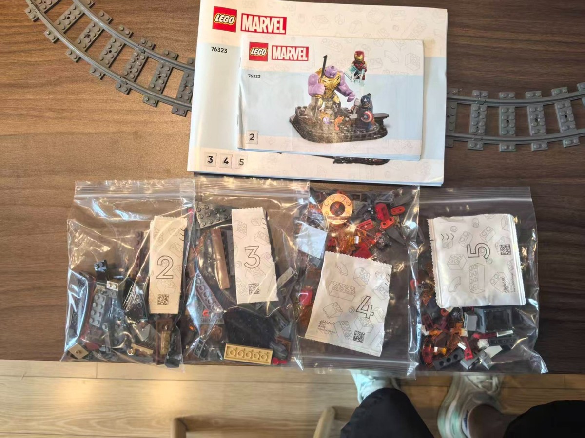LEGO 76323 Avengers Endgame Final Battle (No Minifigures, Scene