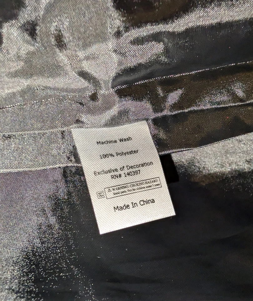 Chaleco Pirata Borde Brocado y Encaje con Botones de Perla y Borde de Encaje Negro Foto 3 de 4