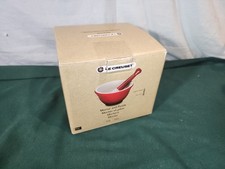 Mortero y mortero de gres Le Creuset 20 oz, nuevo, cerise/rojo, ¡MUY BONITO!