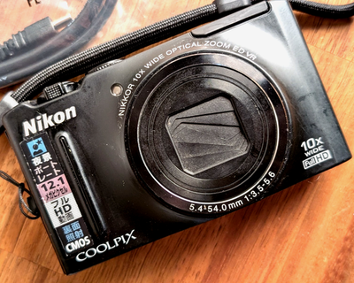 Nikon デジタルカメラ COOLPIX S8100 Excellent Nikon Coolpix S8100 Compact Digital Camera 10x 21.1MP