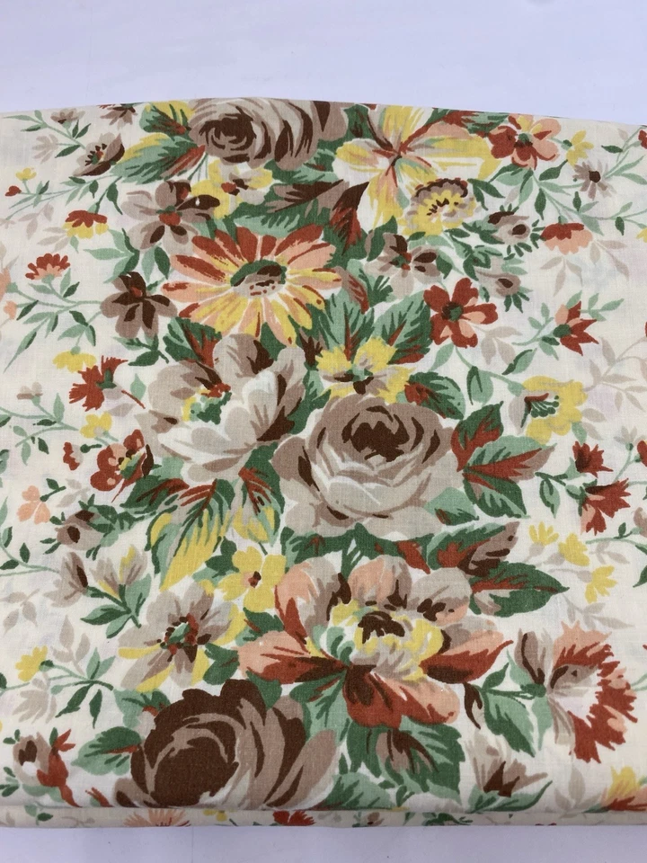 Vintage Twin XL Flat Sheet Brown Cream Yellow And Rust Floral Eyelet Cottagecore - Image 3 of 4
