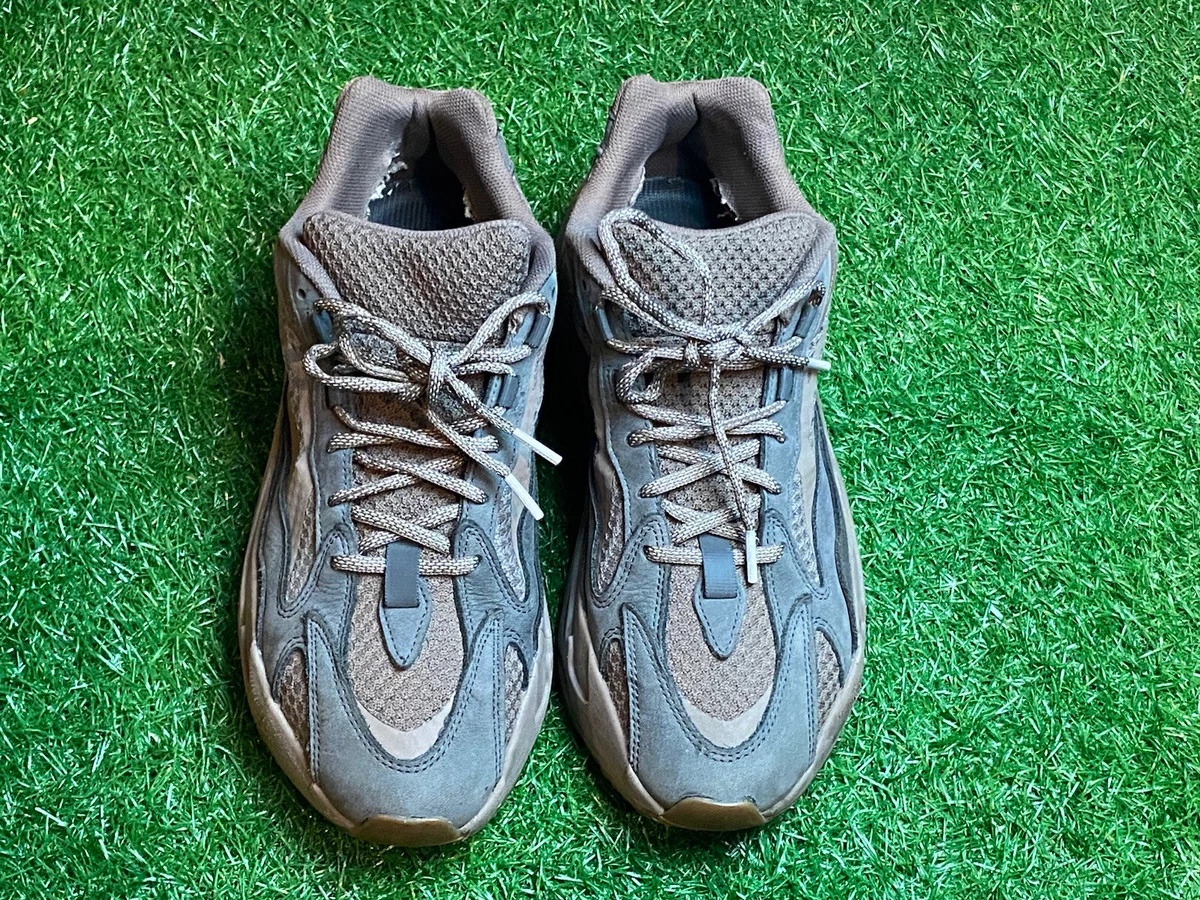 adidas Yeezy Boost 700 V2 Mauve - Size 11.5