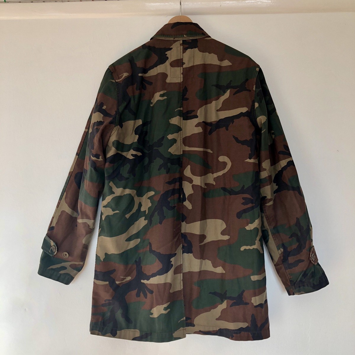 SUPREME Camo Trench coat. Size Medium. Detachable Lining. Rare 