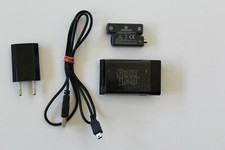 Playstation 3 XBox 360 Guitar Hero Akku + Ladestation für Gitarre / Schlagzeug