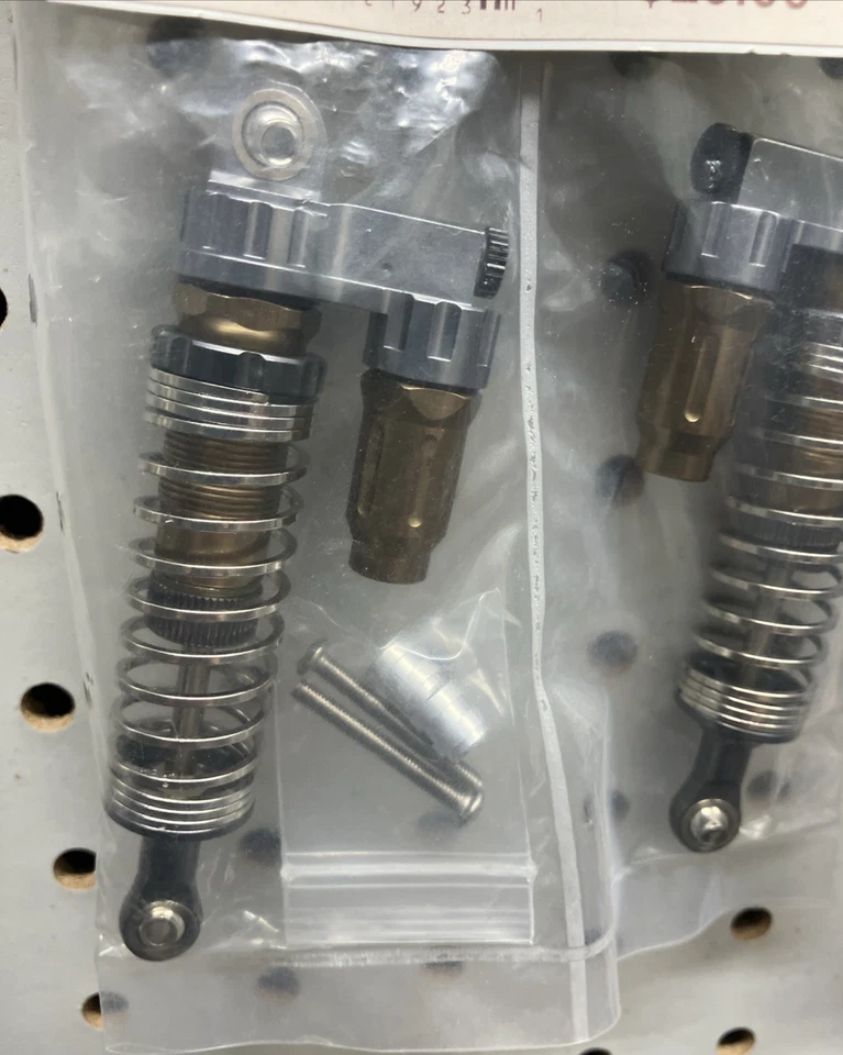 Amortiguadores de resorte progresivo Integy C25983gun V2 para SCX10, SCX10 II y SC Foto 4 de 4