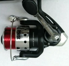 Zebco 33SP Spinning Reel Fresh & Saltwater L/R Hand Retrieve Pre-spooled 8lb New