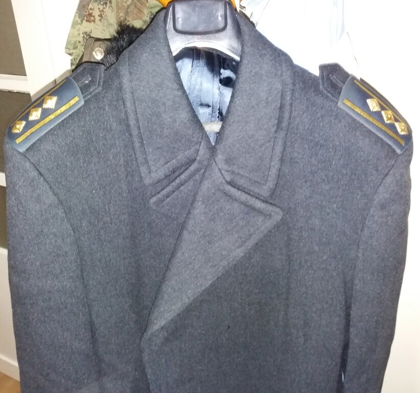 Picture 3 of 12