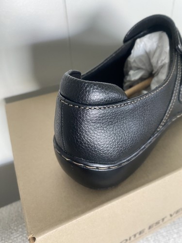 Clarks Womens Cora Poppy Leather Slip On Fashion Loafers Size 9 Black Leather - Picture 6 of 7