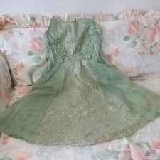 Girl long Dresses ( The chest is 16.5 inches/42cm. The length is 37 inches/94cm.