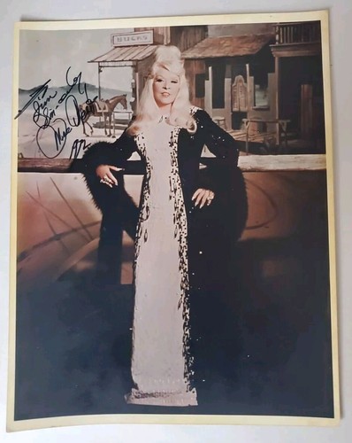 RARE MAE WEST Autographed 1972 "MYRA BRECKINRIDGE". VINTAGE Photo 8X10