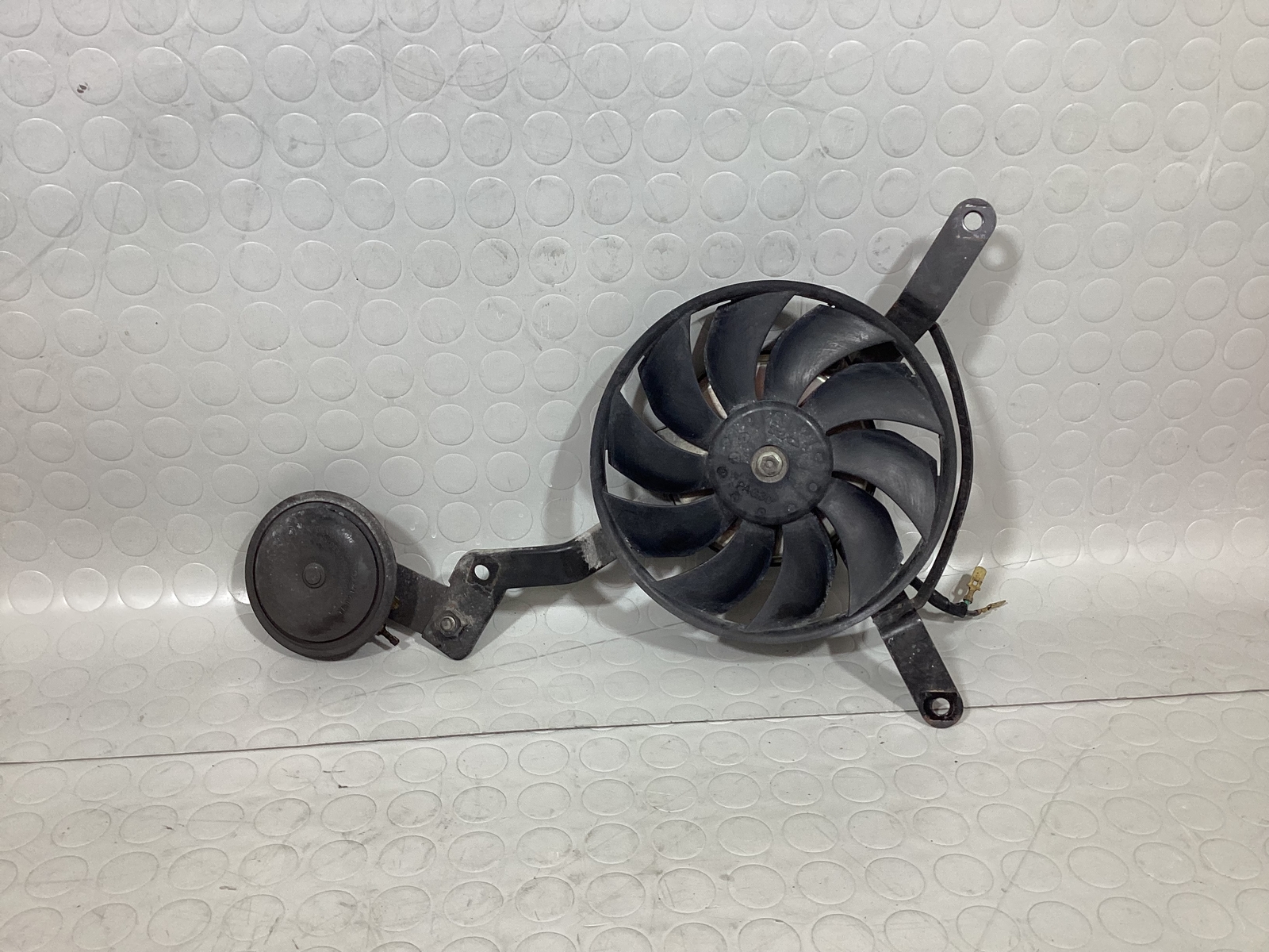 ELECTRIC FAN RADIATOR FAN TRIUMPH STREET TRIPLE 675 R 2013 2017-image