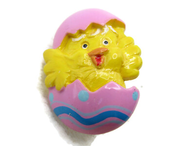 Vintage Easter Chick Hatching from Pink Egg Pin Brooch Plastic 80s Retro Kitsch