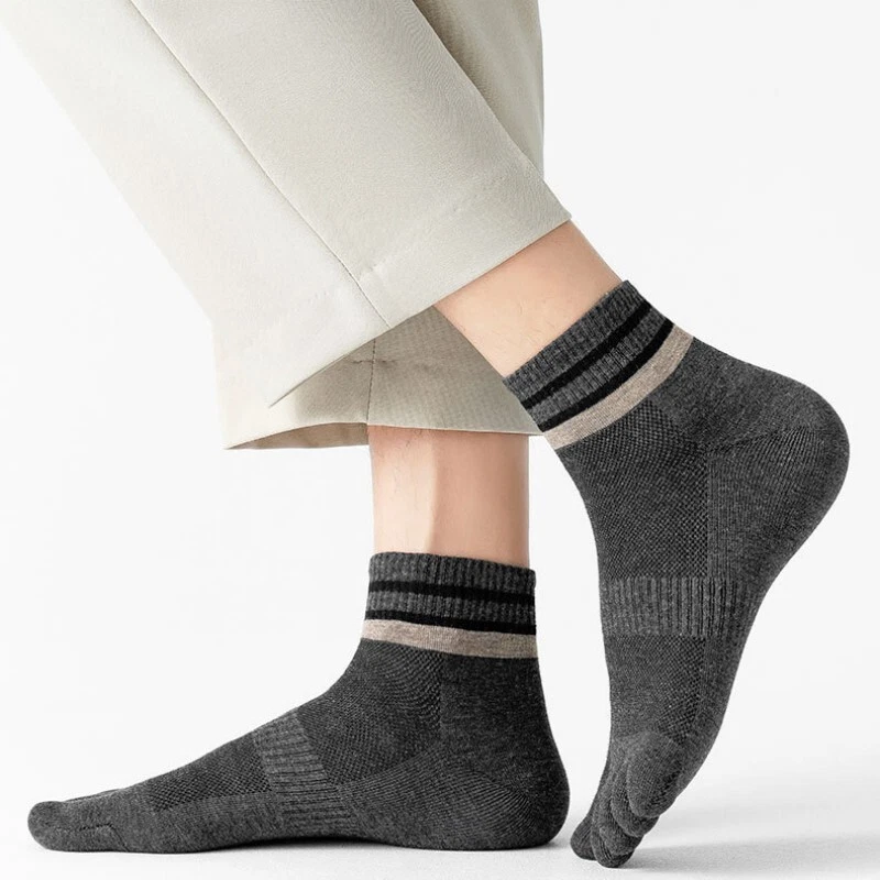 Paquete de 6 calcetines deportivos lisos deportivos a rayas de algodón a rayas al tobillo de corte bajo de cinco dedos para hombre Foto 3 de 4