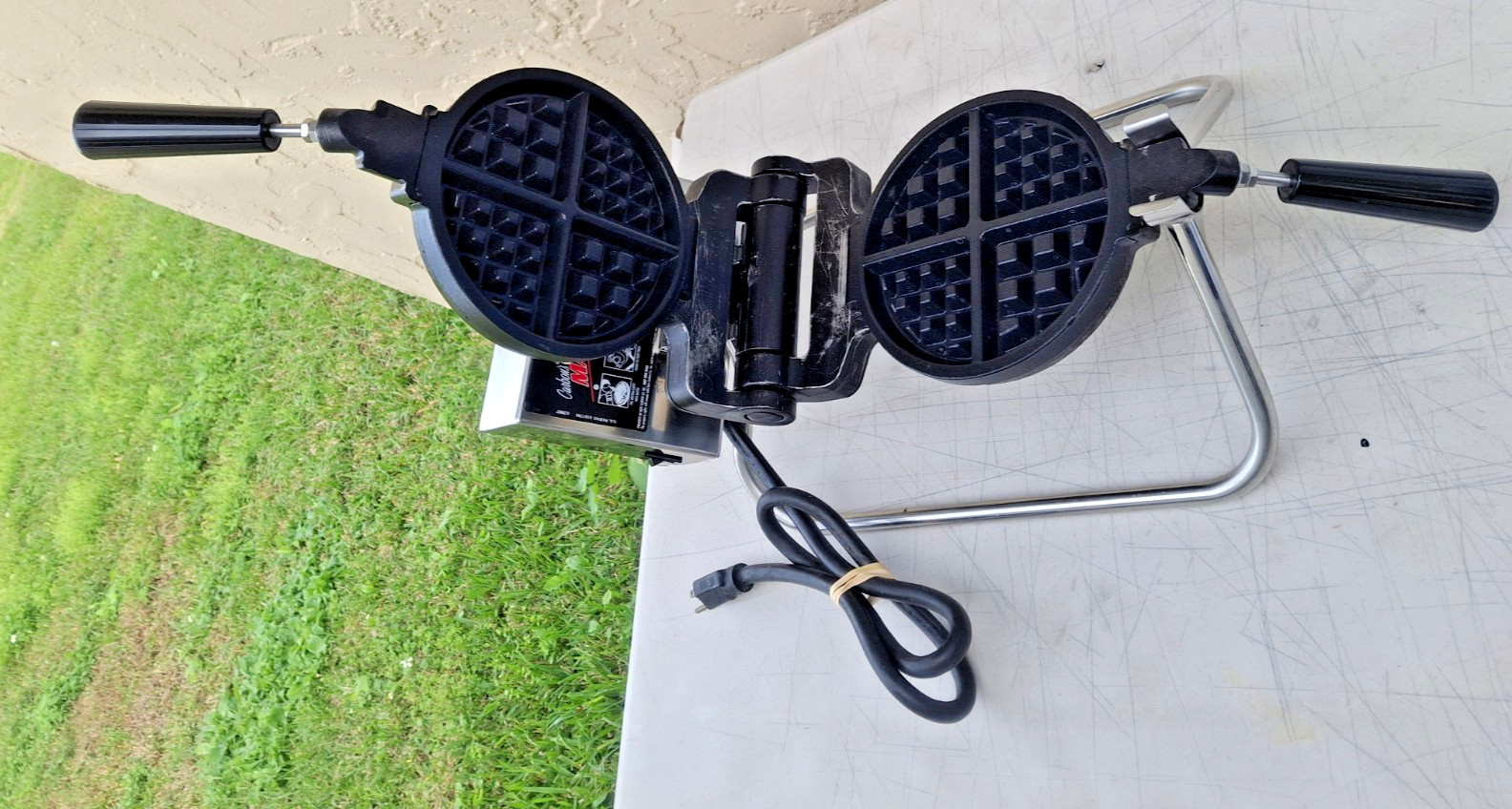 Golden Malted Carbon's Belgium Waffle Maker 120V Iron BakerModel RT-P commercial