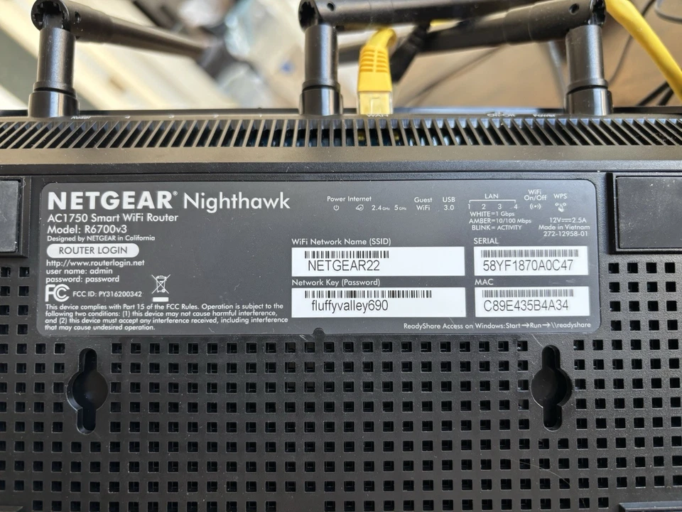 NETGEAR Nighthawk AC1750 Router DOCSIS 3.1 with Built in Cable Modem - Image 2 of 4