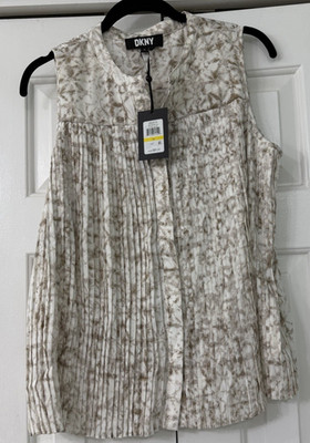 DKNY Women's  Sleeveless Round Neck Allover Pleated Blouse Top Size M NWT
