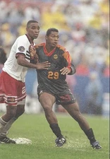 Eddie Pope DC United battles Eduardo Hurtado Galaxy at the United - Old Photo