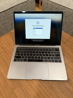 Apple MacBook Air 13'' 2018 1.6GHz Intel i5 8GB RAM 256GB SSD - Space Gray