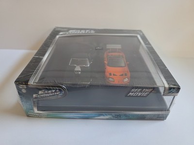 Greenlight Hollywood 1:43 Fast Furious Dodge Charger Supra Diorama Diecast 2015