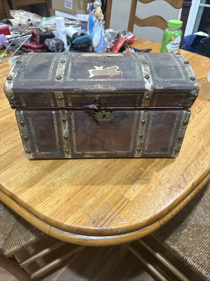 Antigua muñeca jorobada victoriana ropa pecho baúl con bandeja elevadora 14X8X7.5 Foto 2 de 4