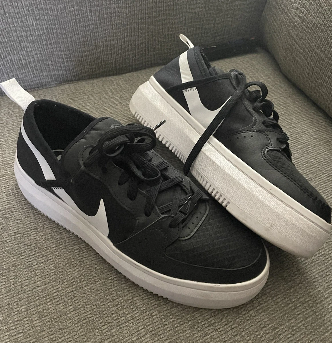 Supreme × Nike SB Dunk Low \