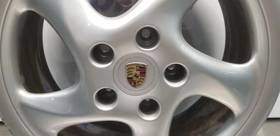 2000 PORSCHE 911 996 CARRERA 18X7.5 CURVED 5 SPOKE WHEEL RIM SILVER - Image 3 of 4