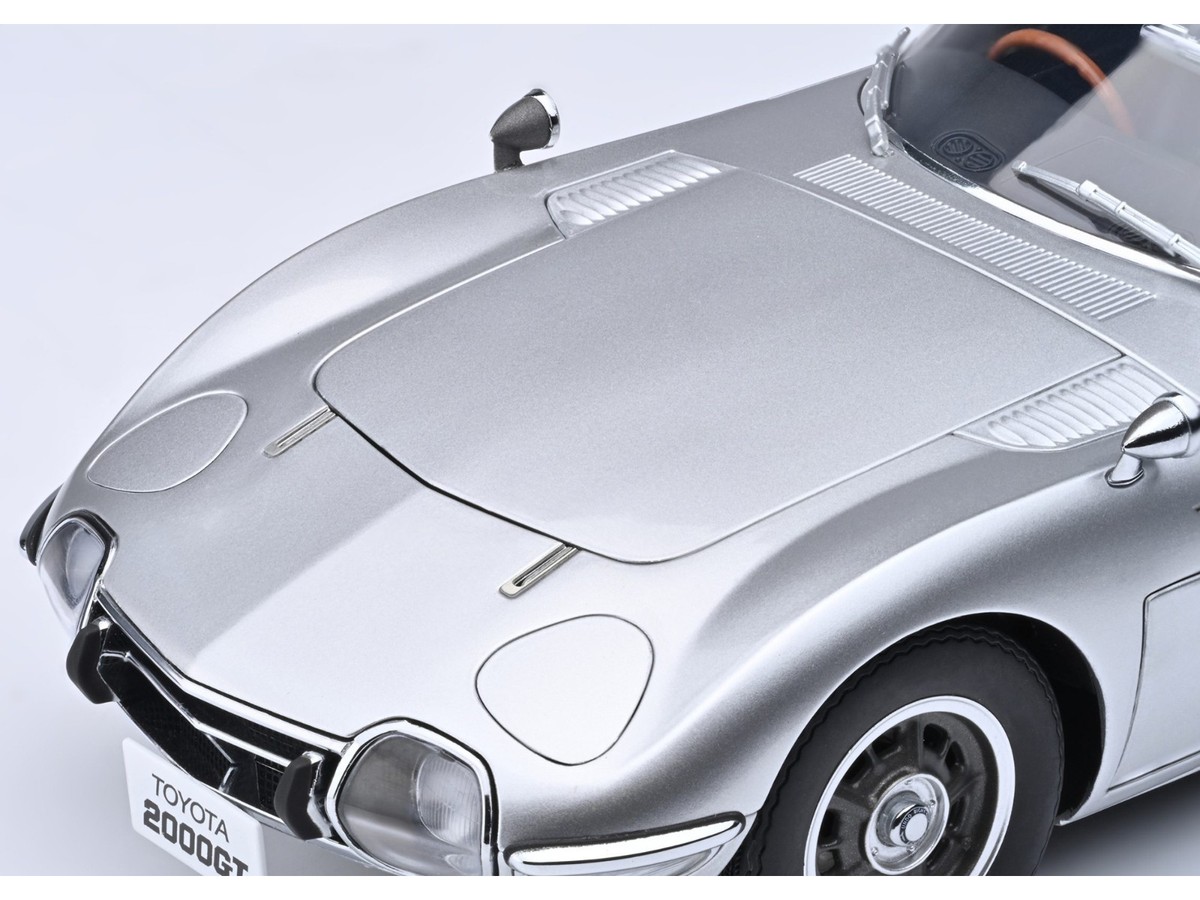 79548 AUTOart 1 18 Toyota 2000GT 1967 Silver model car for sale