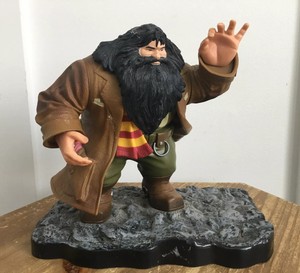 harry potter hagrid figure