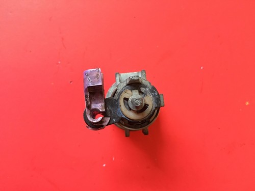 DODGE CHRYSLER JEEP DOOR LOCK CYLINDER DRIVER SIDE USED 2 KEYS 5011040AA - Picture 3 of 4