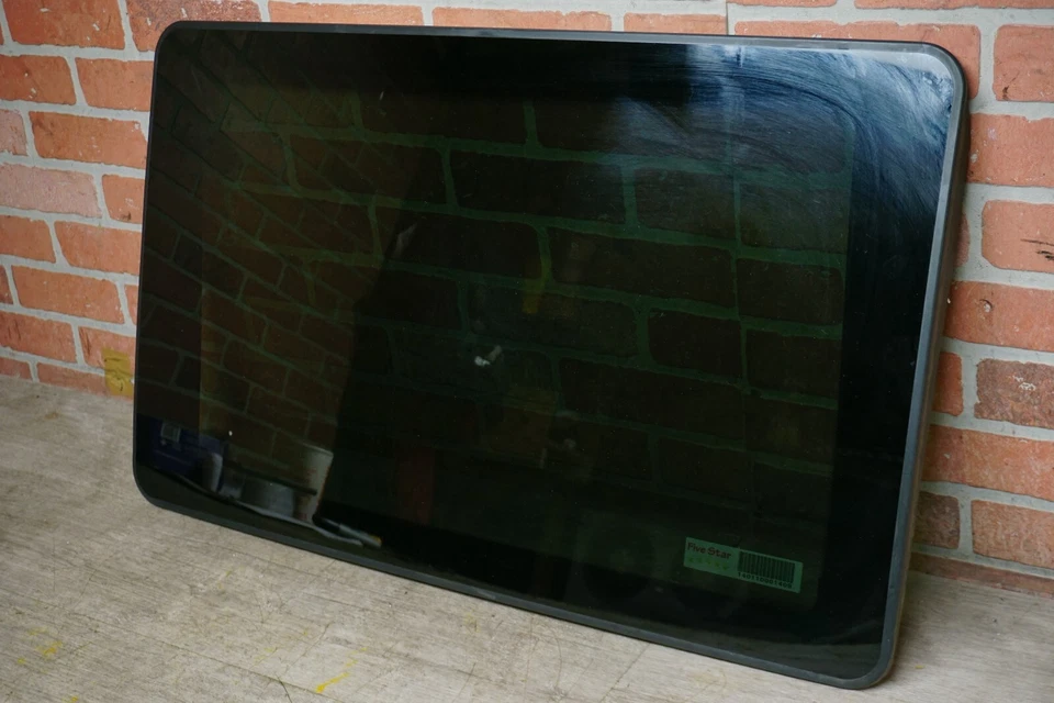 1998-2002 MERCEDES E320 W210 FRONT UPPER SLIDING ROOF SUNROOF WINDOW GLASS OEM - Image 2 of 4