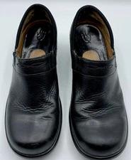 Ariat Black Leather Clogs Slip Ons Sz 8.5 B Slip Resistant Cushioned Durable EUC