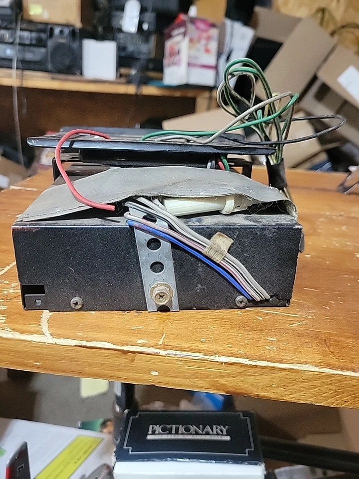 Cassette estéreo de coche Clarion PE-828A vintage con soporte y probado Foto 4 de 4