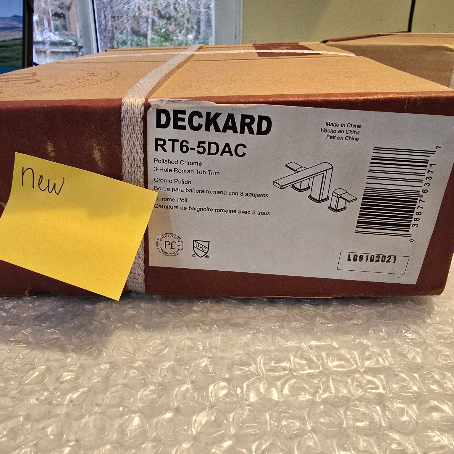 New Pfister RT6-5DAC Deckard 3-Hole Roman Tub Faucet, Polish