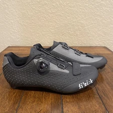 Fi'zi:k R5 Road Cycling Shoes EU 32 US 4.5 Men New with Clips