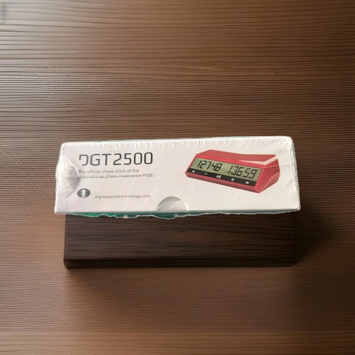 DGT 2500 Official FIDE Digital Chess Clock Pro Tournament Chess Timer - Picture 6 of 7