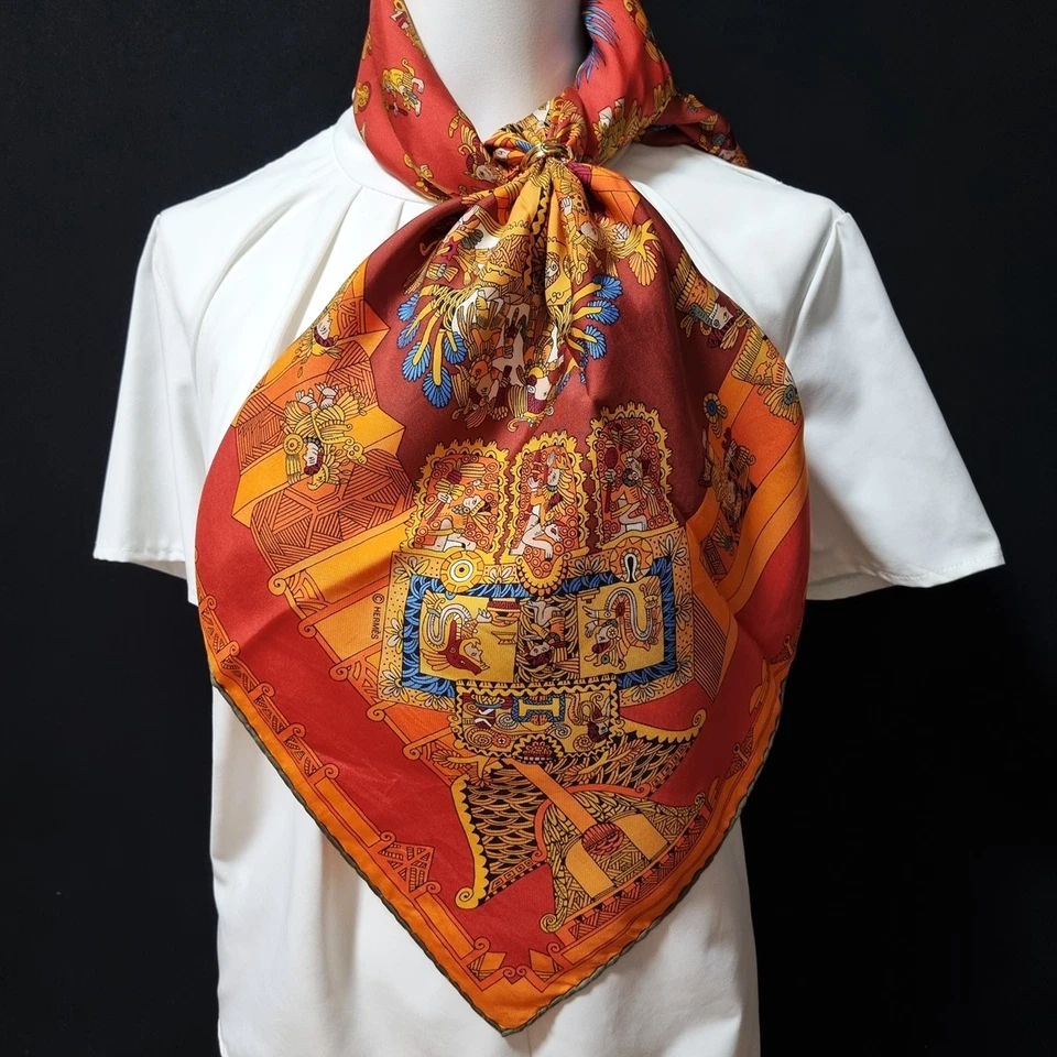 RARO VINTAGE HERMES Bufanda de Seda "Astres et Soleils" Carre 90 Libre de Impuestos EE. UU. Foto 3 de 4