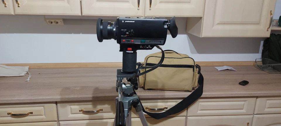 COSINA Super 8 professional 768 macro – S8-Schmalfilmkamera mit Schulterstütze - Bild 3 von 4