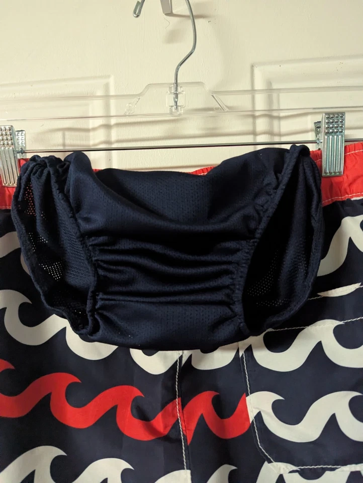 Pantalones Cortos de Natación GAP Surf Niños Tabla Niño XL (12) Reg Azul Marino y Rojo/Blanco, Muy Bonitos Usados en Excelente Condición Foto 4 de 4