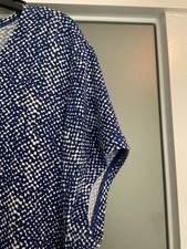Karen Kane blue and white Santorini pattern, slinky dress, size XL EUC
