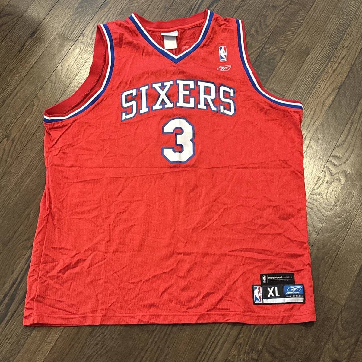 Preços baixos em Reebok Philadelphia 76ers Roupas e Souvenirs para