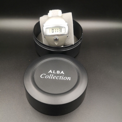 Vintage Alba spoon w626-4000 unisex watch. Come with box and paper