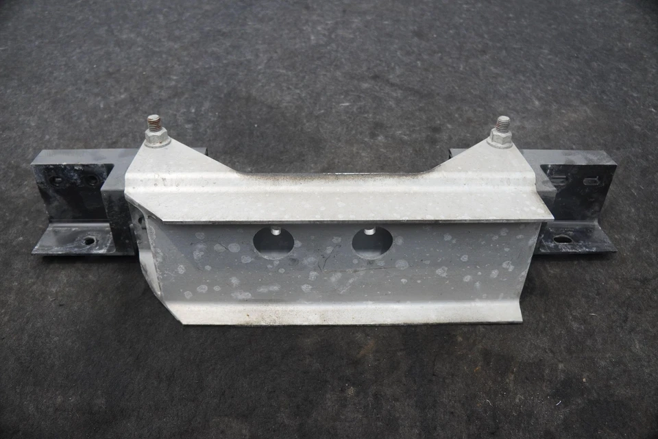 Soporte de soporte de travesaño de transmisión 4865186AB Plymouth Prowler 1999 Foto 3 de 4